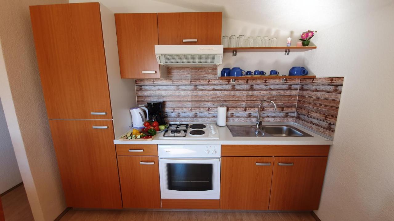 Apartments Sime Sukošan المظهر الخارجي الصورة