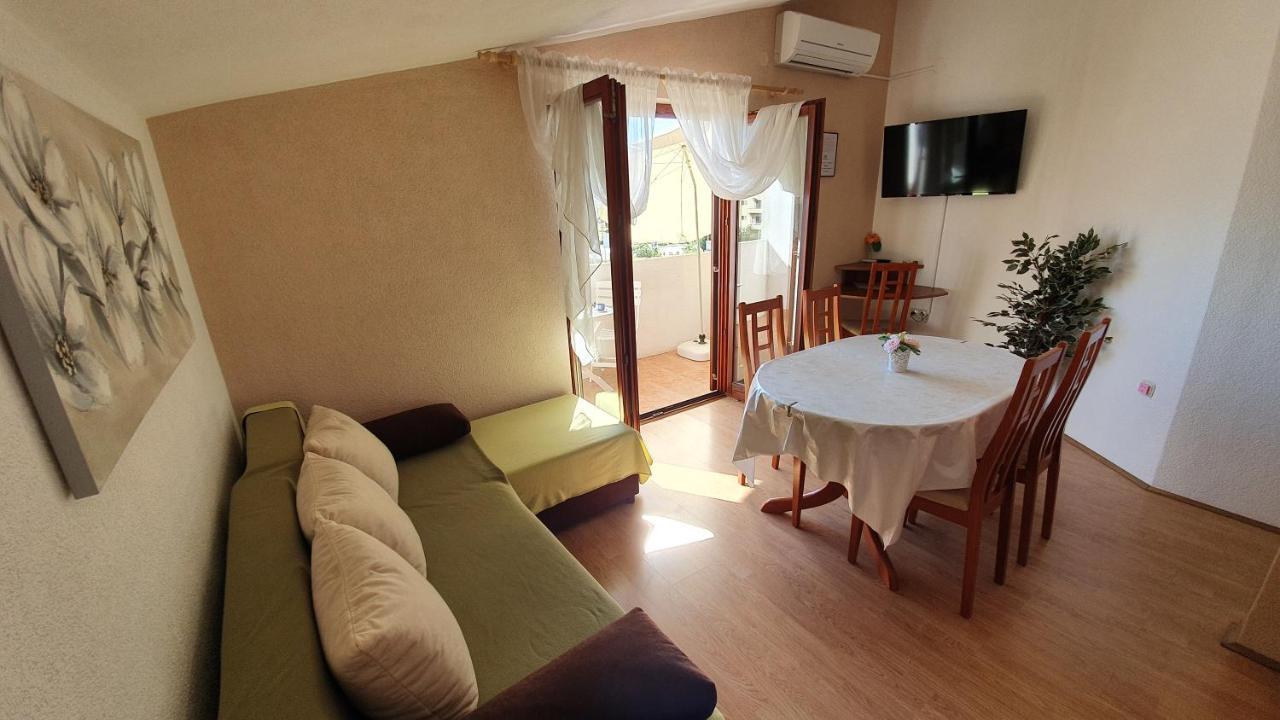 Apartments Sime Sukošan المظهر الخارجي الصورة